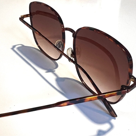 Free People Rounded Square Wire Frame Sunglasses - Picture 3 of 6